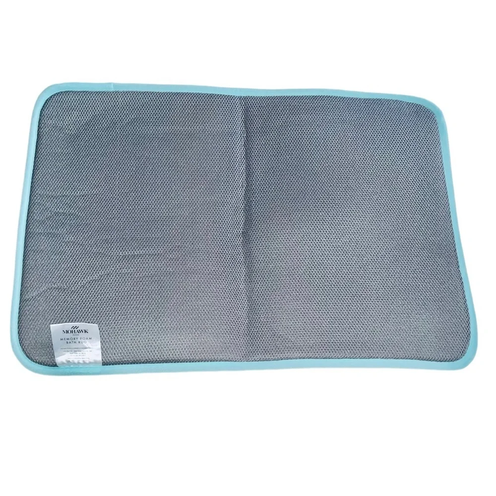 Mohawk Plush Mint Green & White Non Slip Bath May